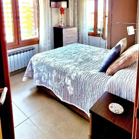 M&j Apartman Gijón